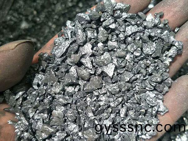 低鐵低(di)鈣(gai)化(hua)鋁(lv)硅